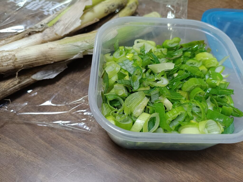 カットネギ