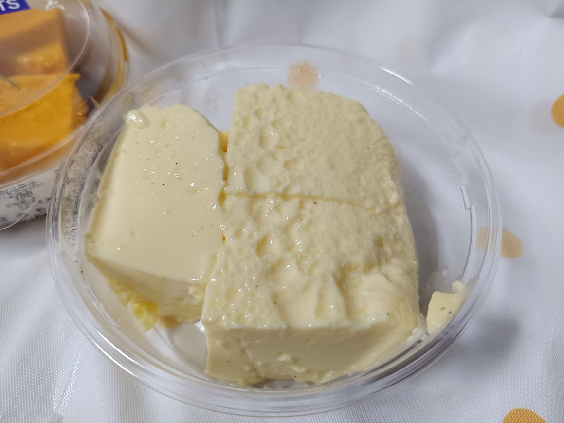 ヤオコー なめらか寄せプリン 中身 ぷるぷる