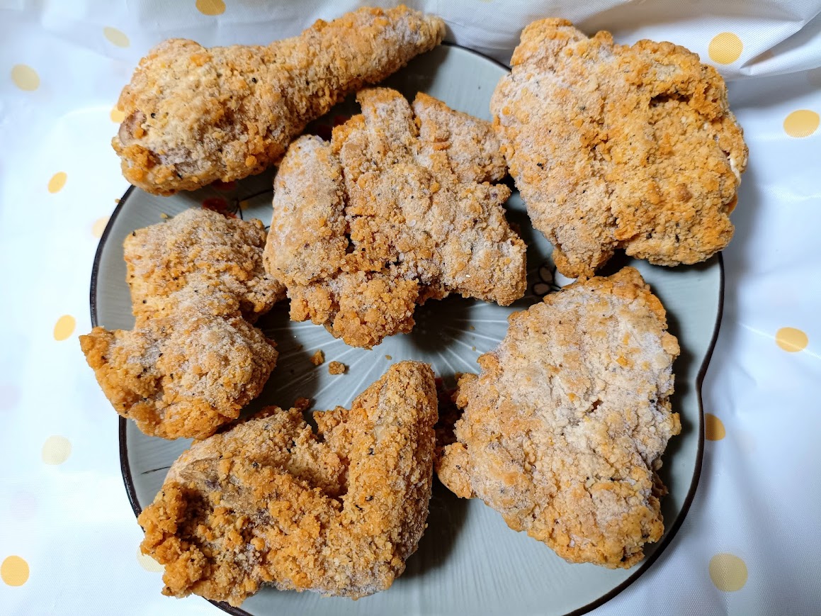 肉のハナマサ フライドチキン 皿盛り実食
