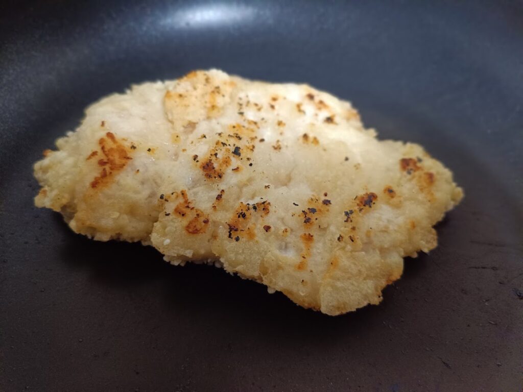 油を敷かずフライパンで焼いたチキン南蛮の焼き上がり