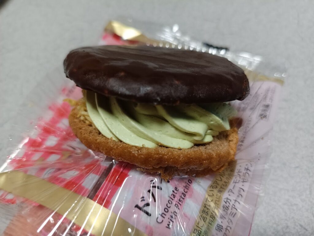 ローソン ドバイチョコ風サンドのアレルゲン表示