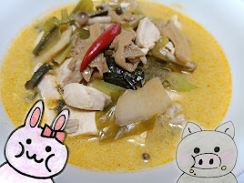 完成したトムヤムうどんとうさ・ぶーの合成画像