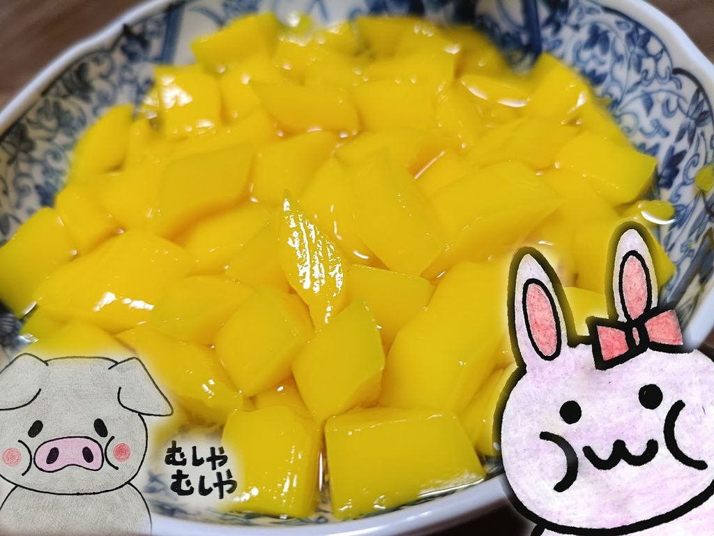 カットマンゴープリンを食べるうさとぶー