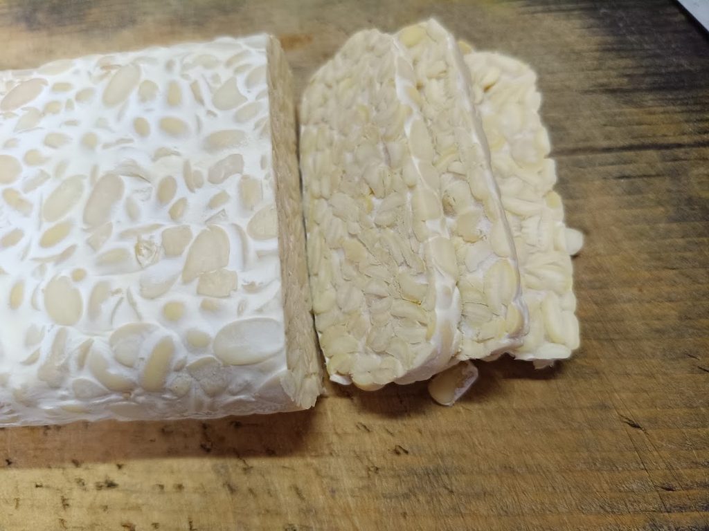 切ったテンペの断面