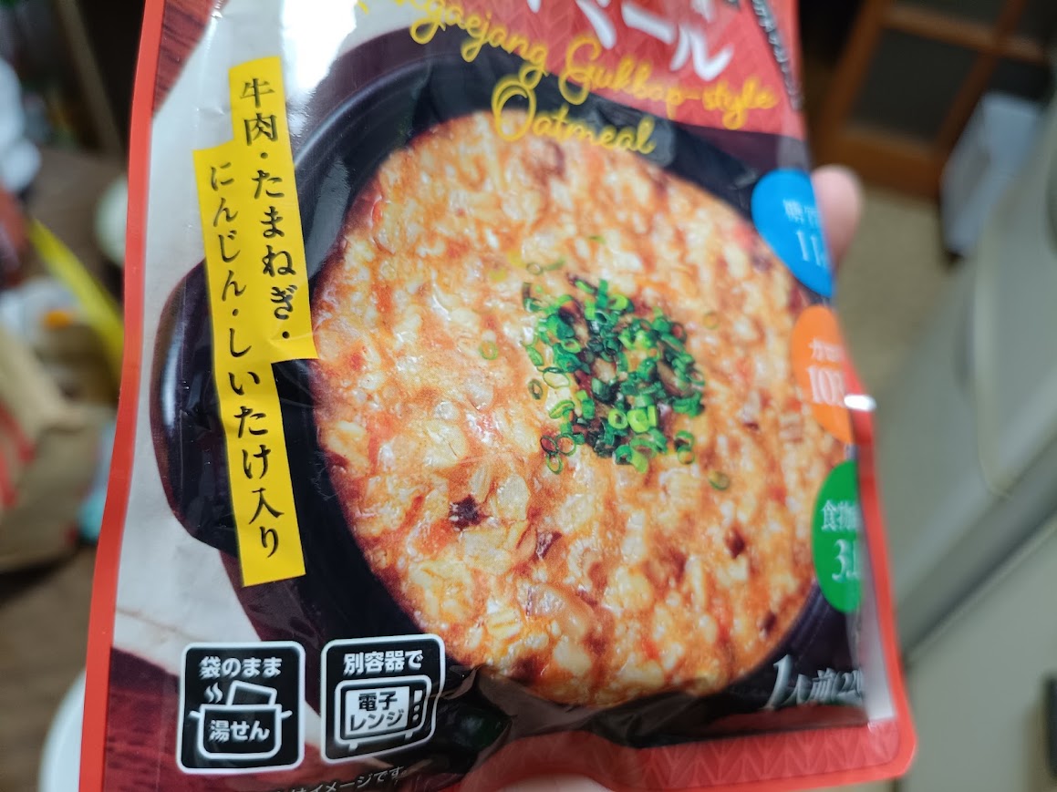 業務スーパー ユッケジャンクッパ風オートミールのパッケージ(別角度)