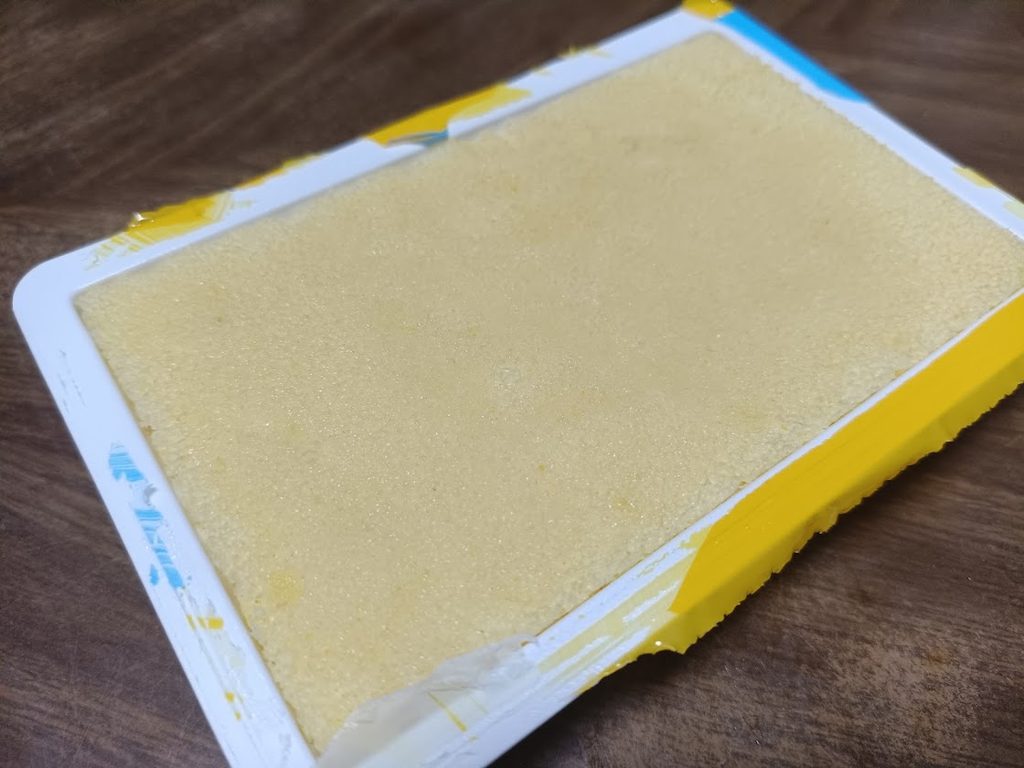 パッケージを開けたところ(底面)