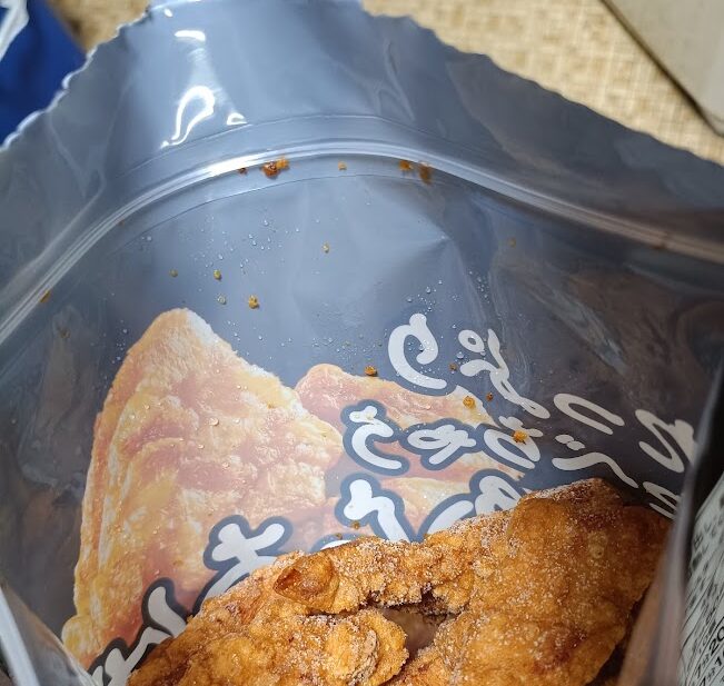 ヤオコー冷凍若鶏もも唐揚げのパッケージ、チャック付きの画像