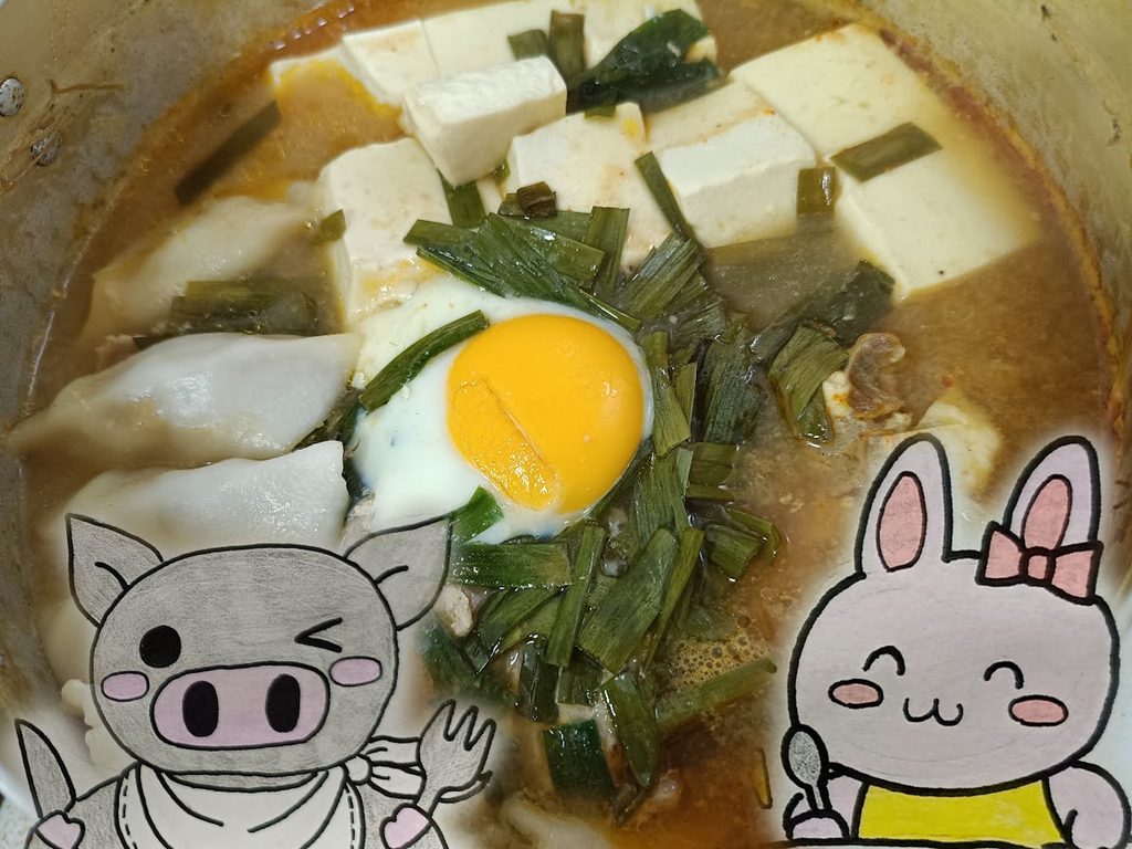 水餃子を入れた味噌にんにく鍋とうさとぶーのコラボ画像
