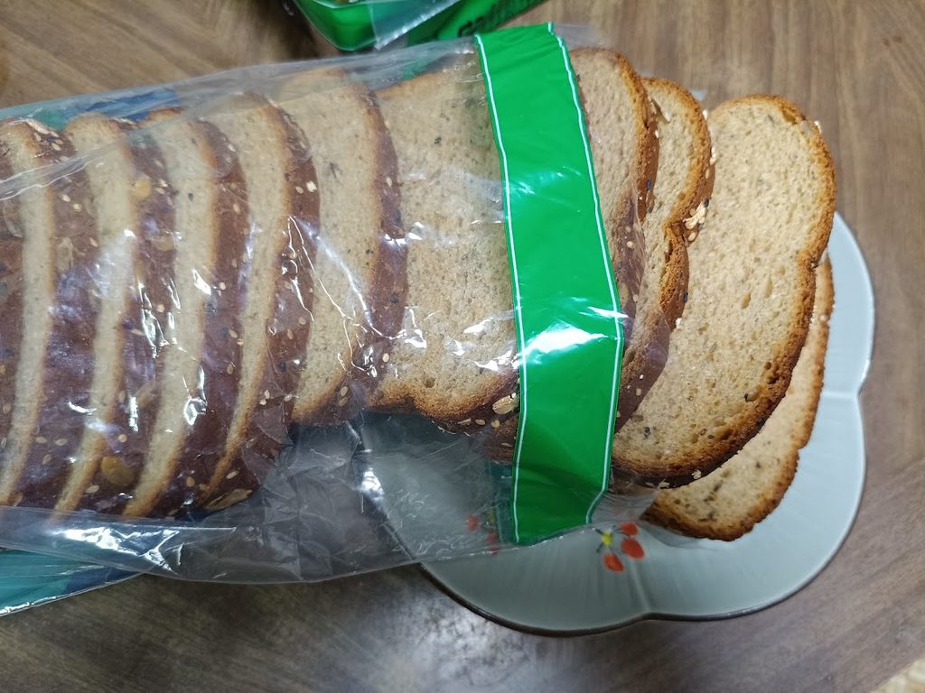 スライス済みの有機食パン