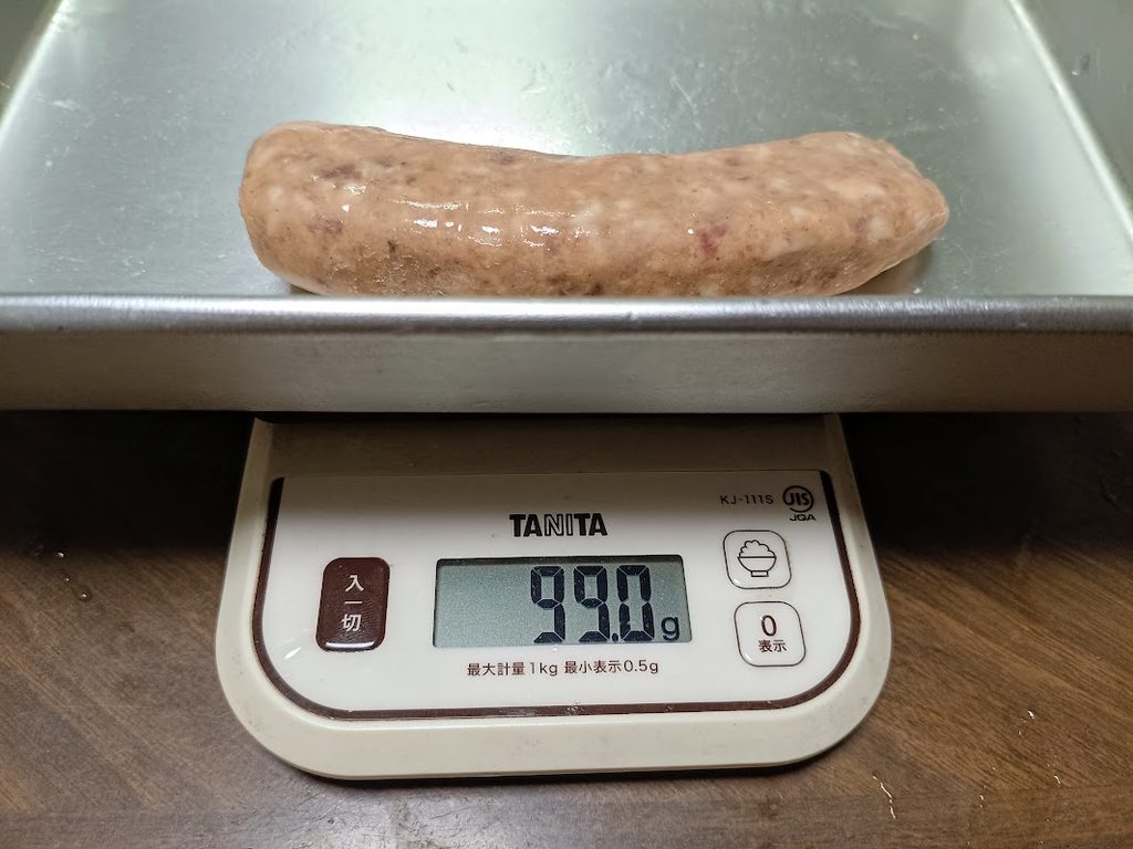こだわり生フランク1本を量ったスケール